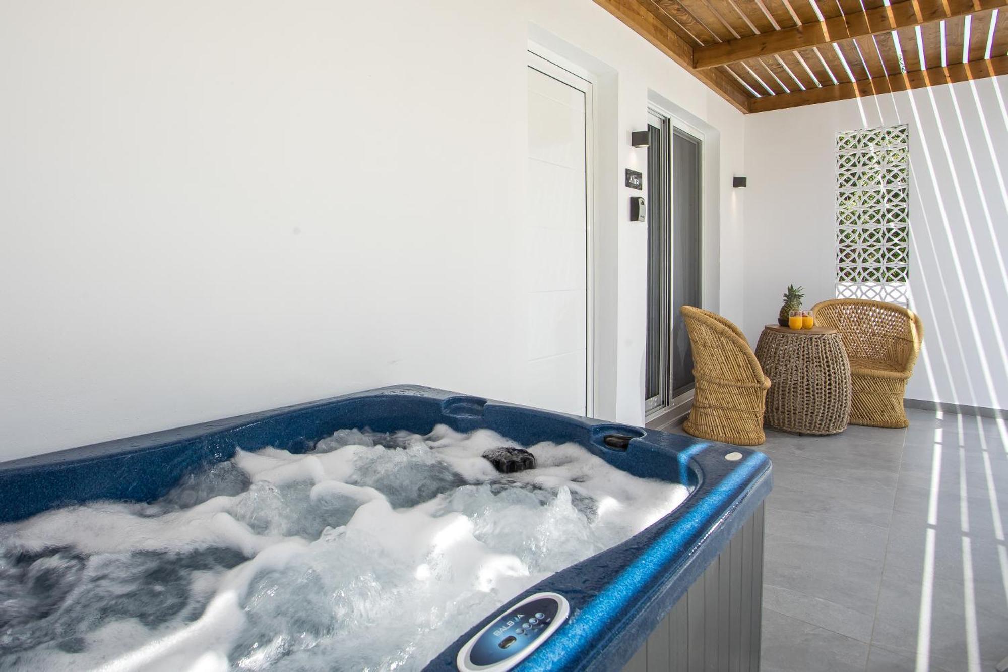 Calma Luxury Studios & Suites Faliraki Ngoại thất bức ảnh