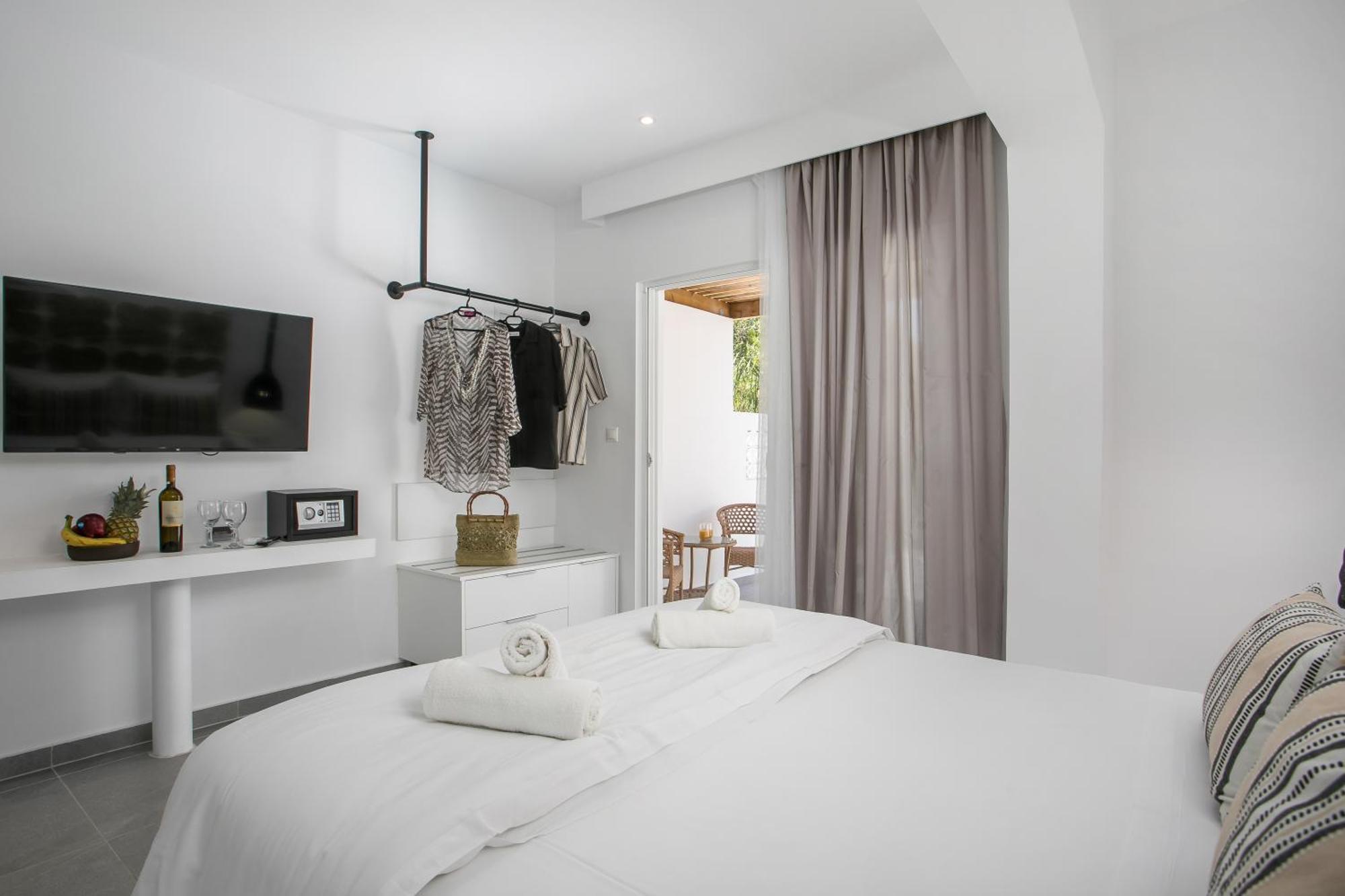 Calma Luxury Studios & Suites Faliraki Ngoại thất bức ảnh