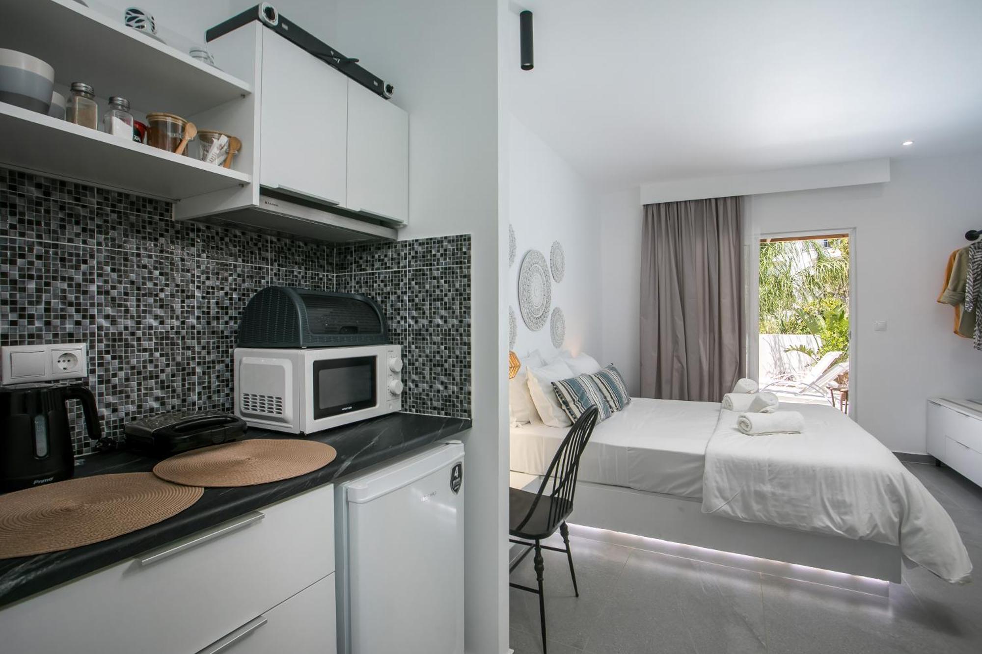 Calma Luxury Studios & Suites Faliraki Ngoại thất bức ảnh