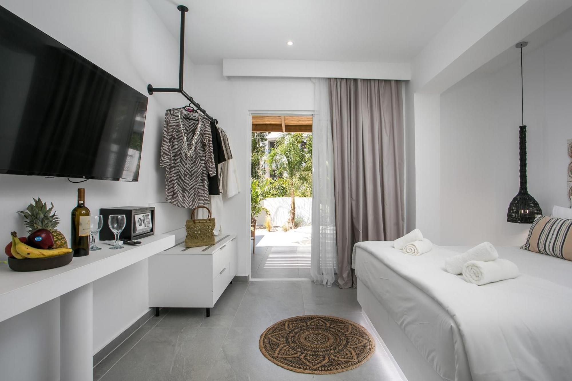 Calma Luxury Studios & Suites Faliraki Ngoại thất bức ảnh